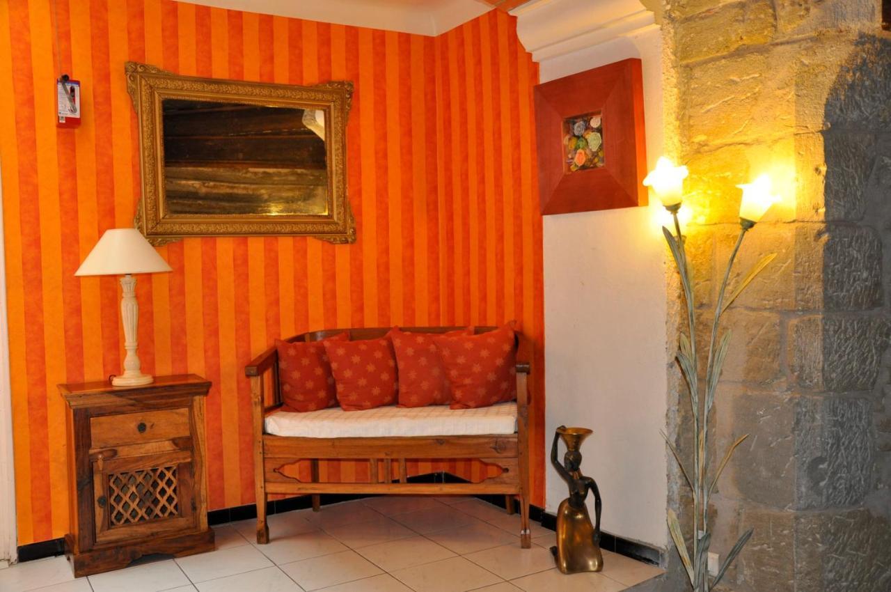 Les Deux Acacias Hotell Villepinte  Exteriör bild